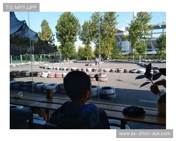 俱乐部在球队管理体系上进行结构性改革，俱乐部管理模式