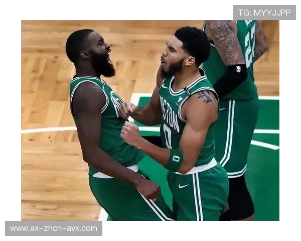 凯尔特人团队在攻防两端双方都完成关键贡献